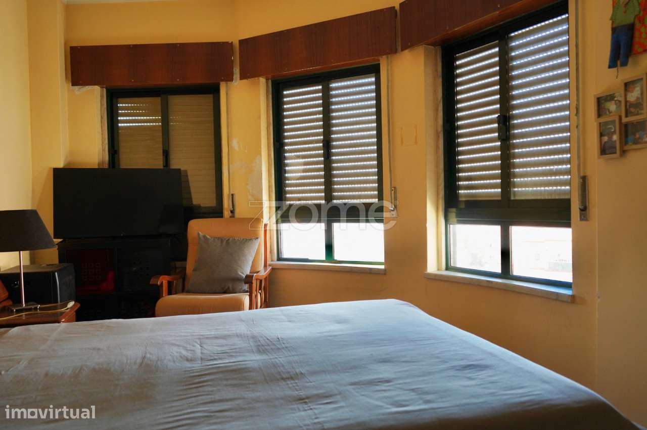 Apartamento T3 - Vale Mourão-9