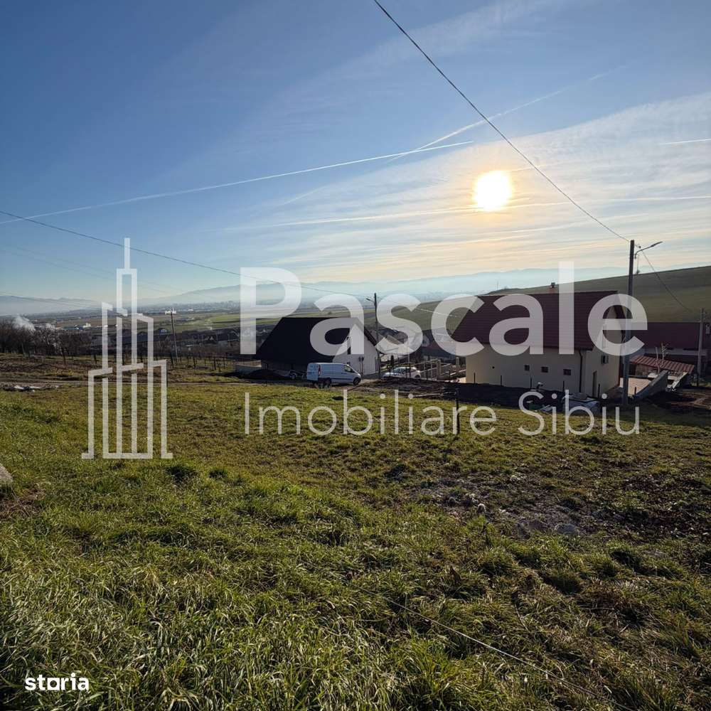 Teren intravilan cu deschidere pe 3 laturi, la intrare in Sura Mare - Imagine principală: 3/4