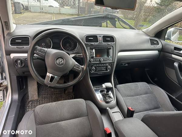 Volkswagen Golf VI 2.0 TDI Highline DSG - 4