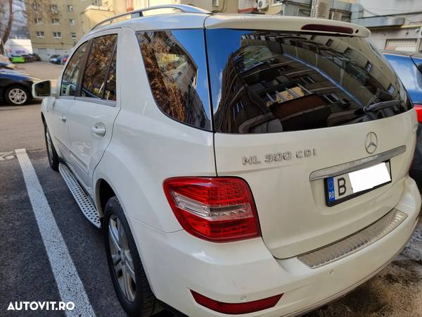 Mercedes-Benz ML 300 CDI BlueEfficiency Aut - 5