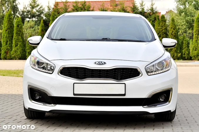 Kia Ceed Cee'd 1.6 CRDi XL - 4