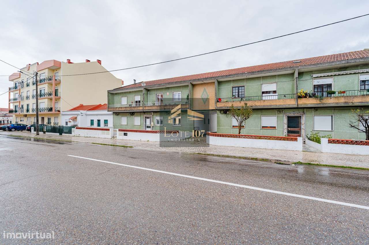 Apartamento T2 Remodelado em Pinhal Novo-32