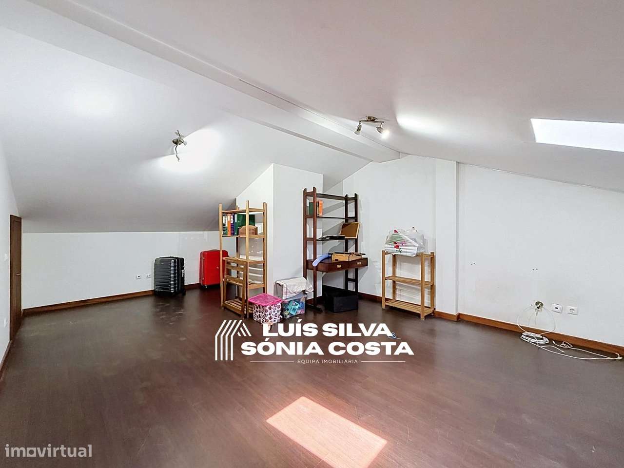 Moradia T4 com Jardim, Pátio, Ótimas Áreas & Excelente...-35