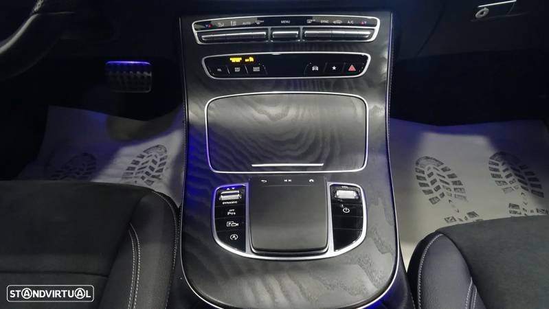 Mercedes-Benz E 220 d 9G-TRONIC AMG Line - 32