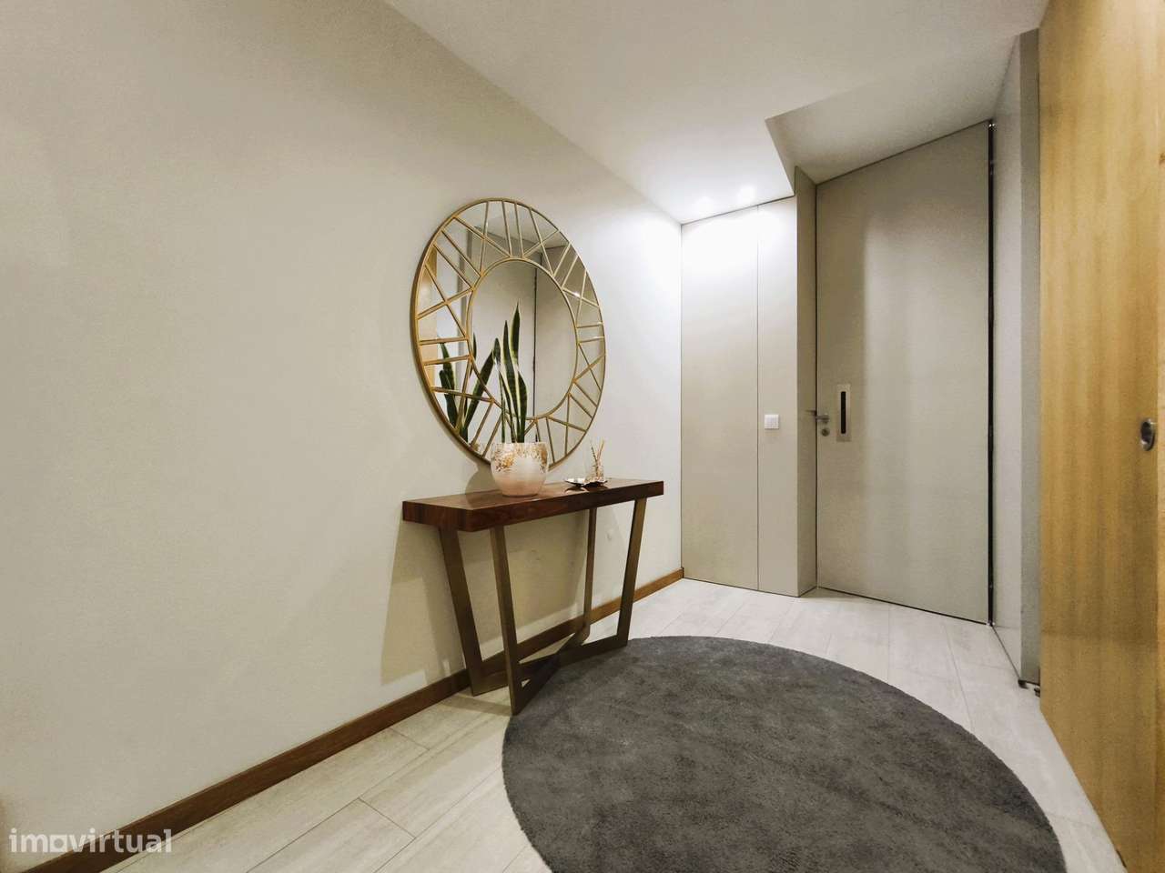 Moradia T3+1 (Centro Póvoa de Varzim a 300m da praia)-8