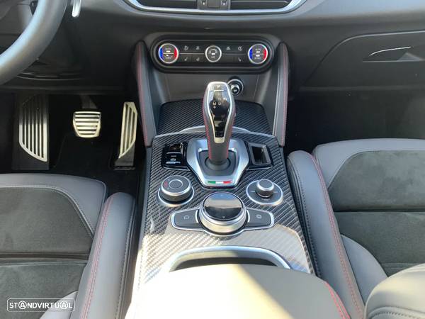 Alfa Romeo Stelvio 2.0 T Veloce TI Q4 AT8 - 13