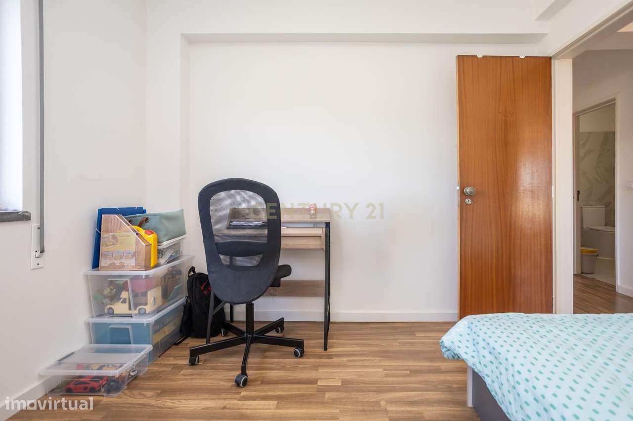 Apartamento T3 Remodelado em São Domingos de Benfica | 2 WC-19