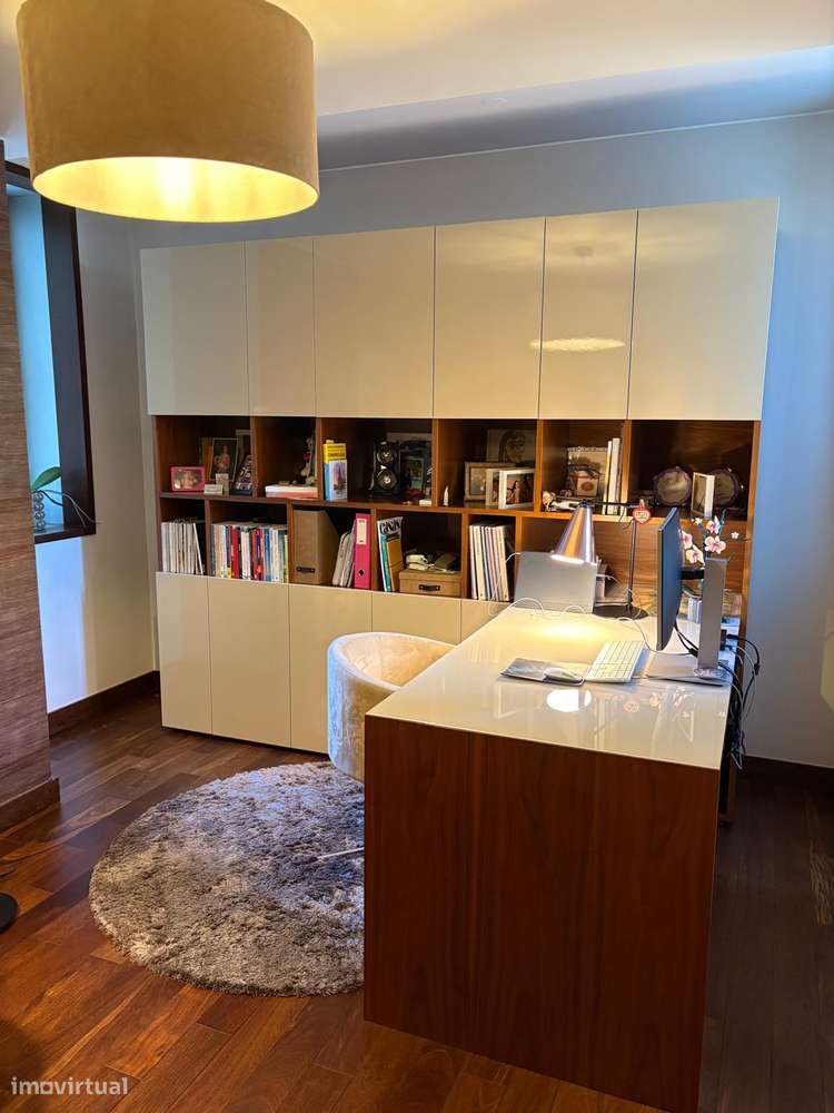 Exclusivo Apartamento T4 em condomínio fechado-8