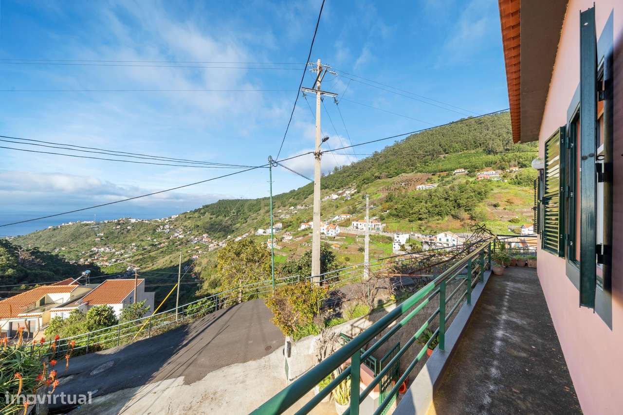 Moradia com Vista para a Montanha - Campanário - Ribeira Brava-16
