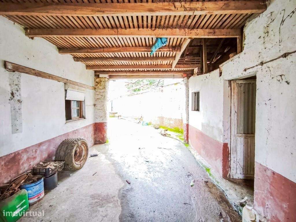 Moradia T2+1 para restauro a 10min Aveiro - Grande imagem: 2/24