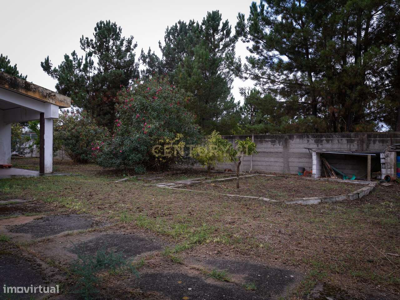 Moradia térrea no Tramagal-11