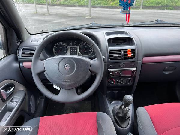 Renault Clio 1.2 16V Billabong QuickS - 7