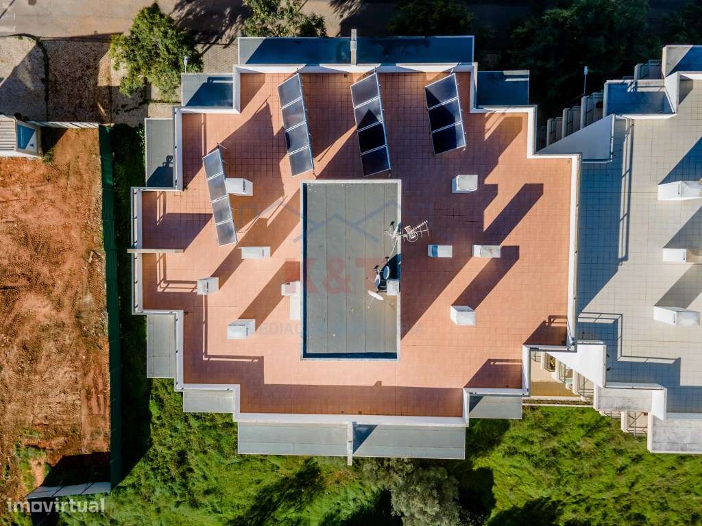 Apartamento T2 nos Jardins do Amparo-23