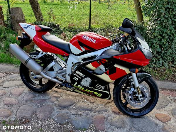 Yamaha R6 - 20