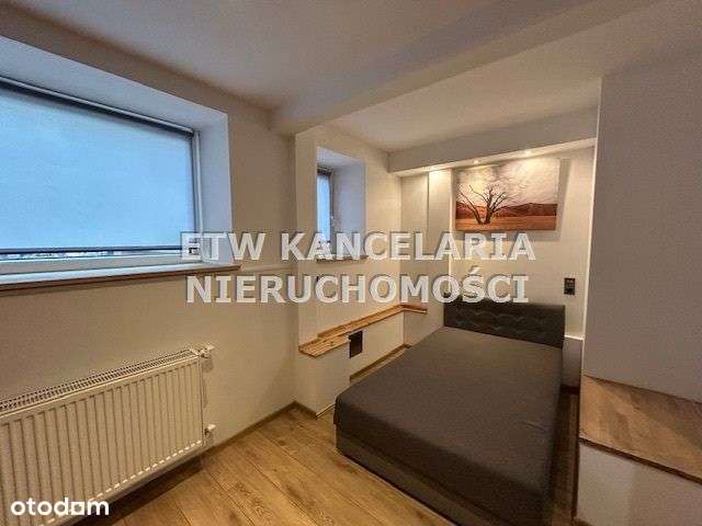 Loftowe mieszkanie w kamienicy z ogródkiem-3