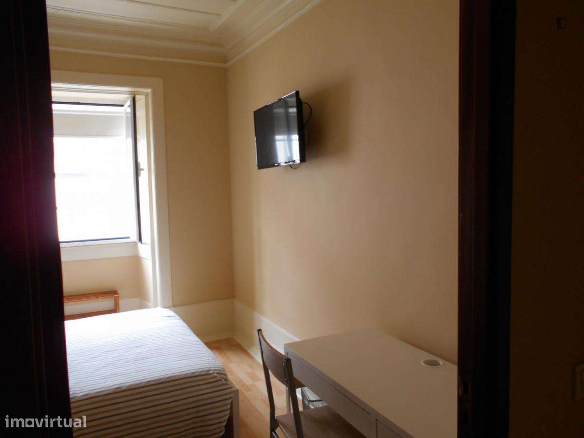 Estúdio - localizado em Baixa Coimbra - Grande imagem: 2/7