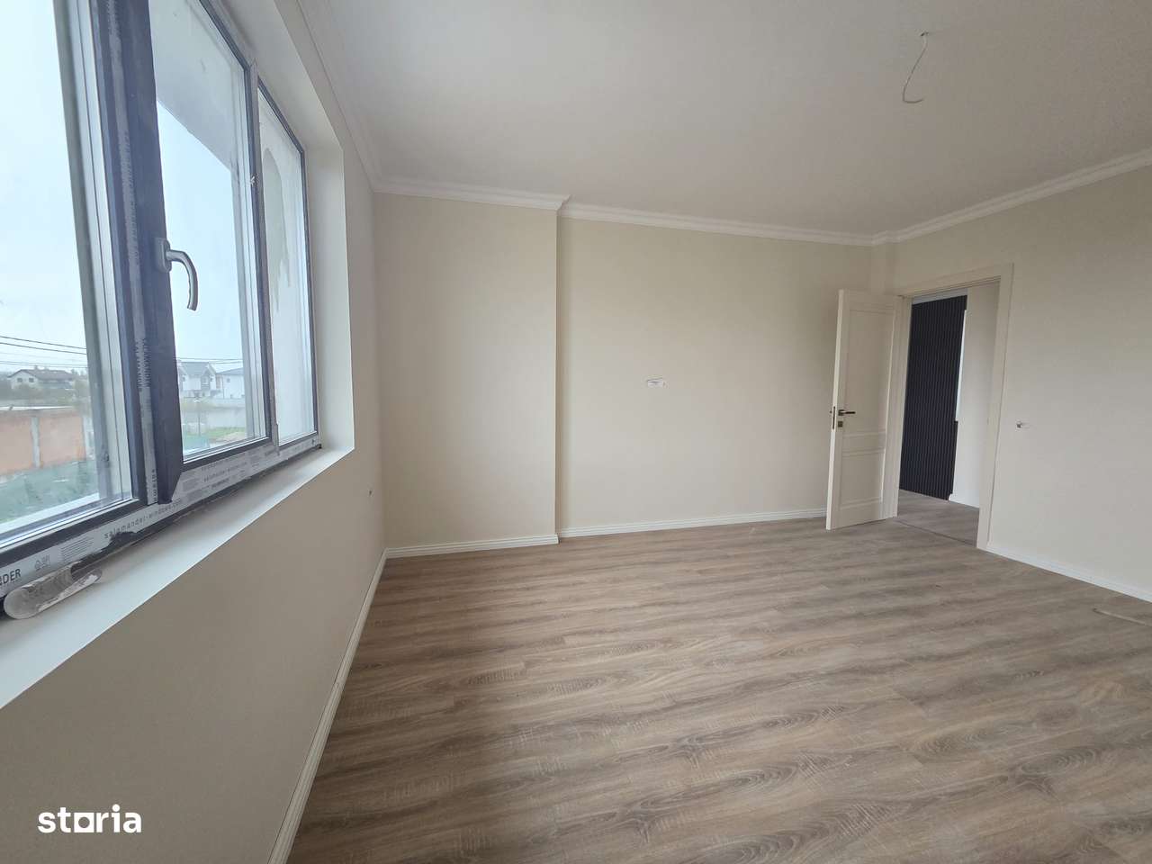 Vila noua-dormitor la parter-330 mp teren-Bragadiru Celofibrei - Imagine principală: 2/20