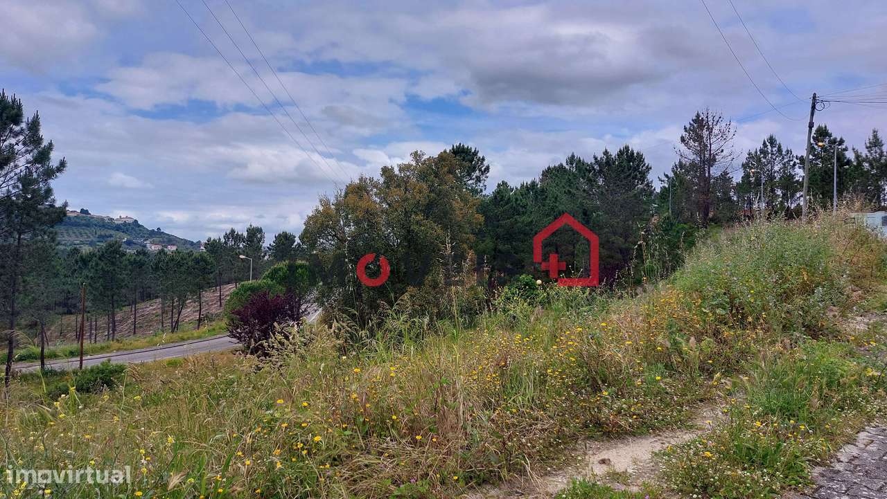 Lote para moradia com quinhentos e quarenta e seis metros quadrados! - Grande imagem: 4/6