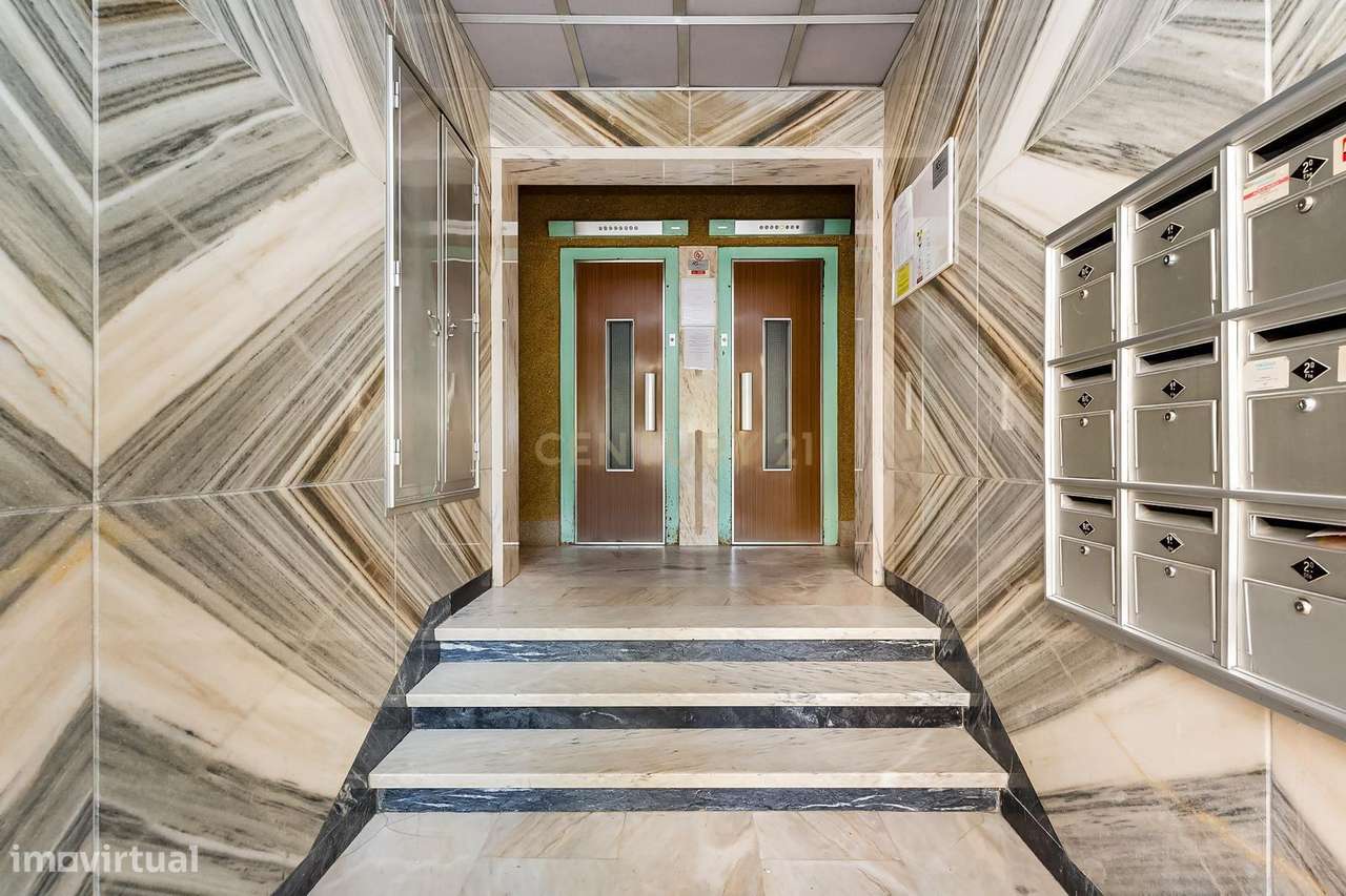 T2 Totalmente Renovado - Damaia-18