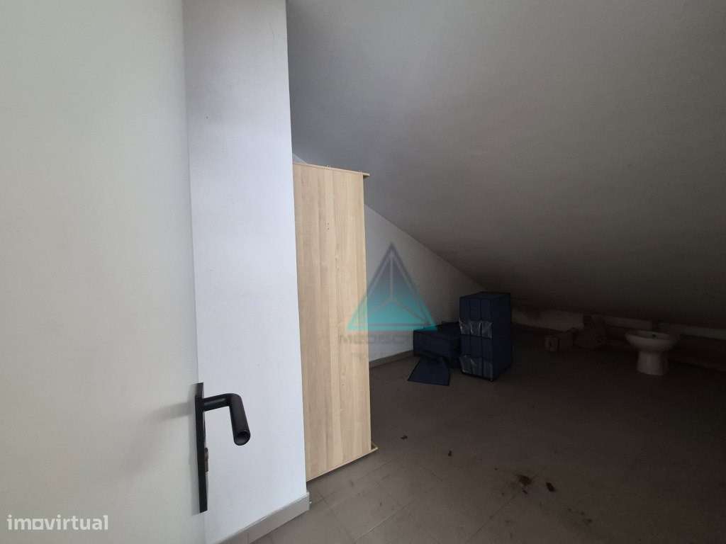 Apartamento T2 em Qta Vale Flor de Baixo, Feijó-18