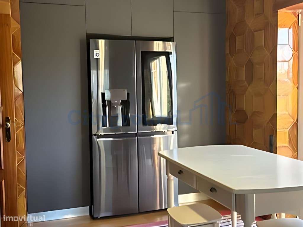 Duplex T3 com Varandas, Terraço e Vista Desafogada para o Castelo d...-6