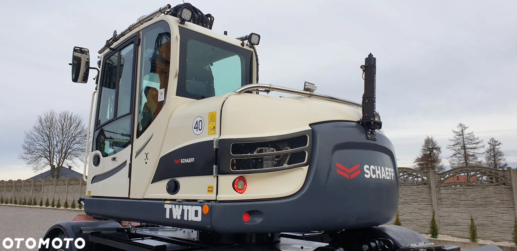 Schaeff TW110 (TEREX ) 3 łyżki NIWELACJA 2D przyczepa ROTOTILT szczypce STAN IDEALNY!! tuz - 21