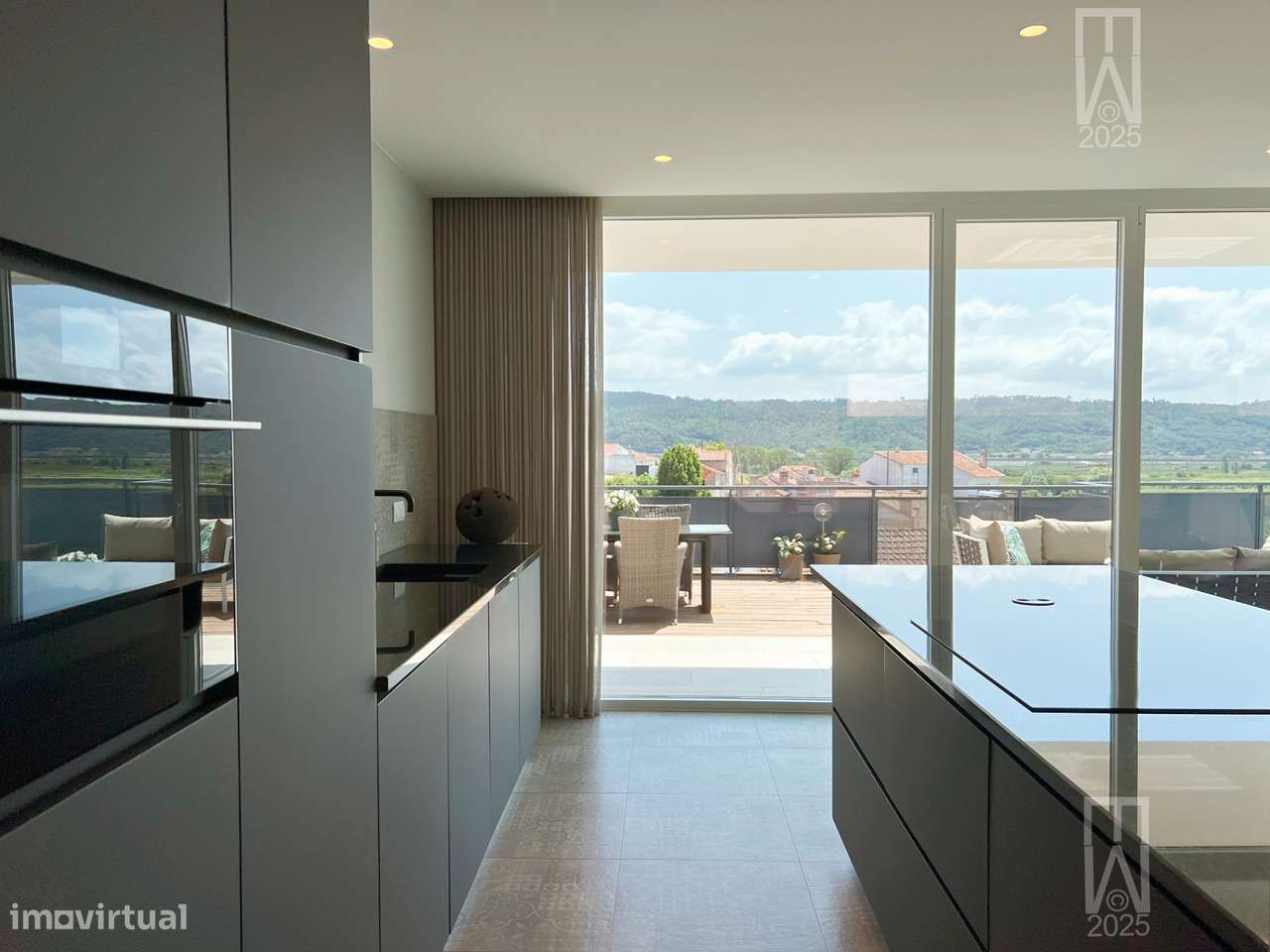 Imagine viver entre o charme tranquilo do campo e a energia vibrante d - Grande imagem: 5/15