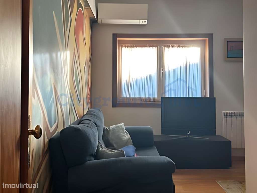 Duplex T3 com Varandas, Terraço e Vista Desafogada para o Castelo d...-9