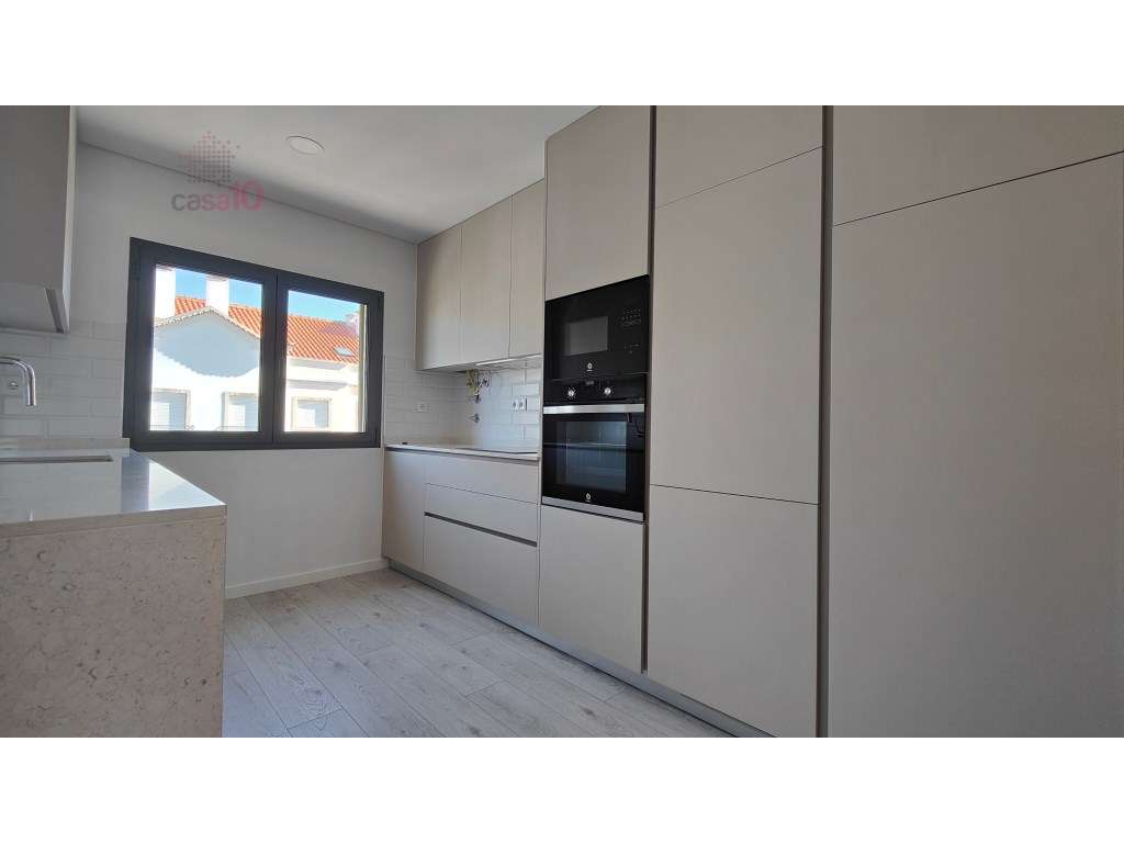 Vende-se T4 Duplex em empreendimento novo, em Alcochete - Grande imagem: 4/27