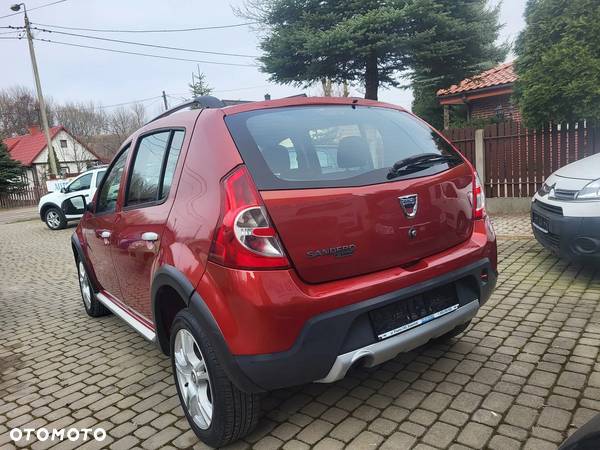 Dacia Sandero Stepway 1.6 - 6