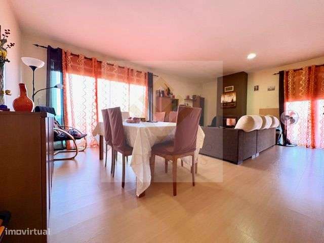 Moradia T4 com espaço exterior em Válega-7