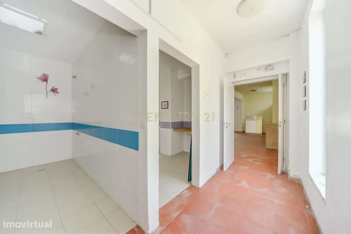 Quinta/Moradia na Póvoa de Santa Iria em Lote 2300m2-24