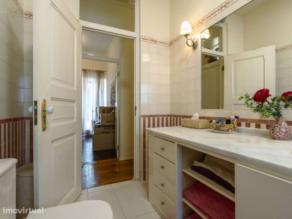 Apartamento T4 Duplex na Parede-24