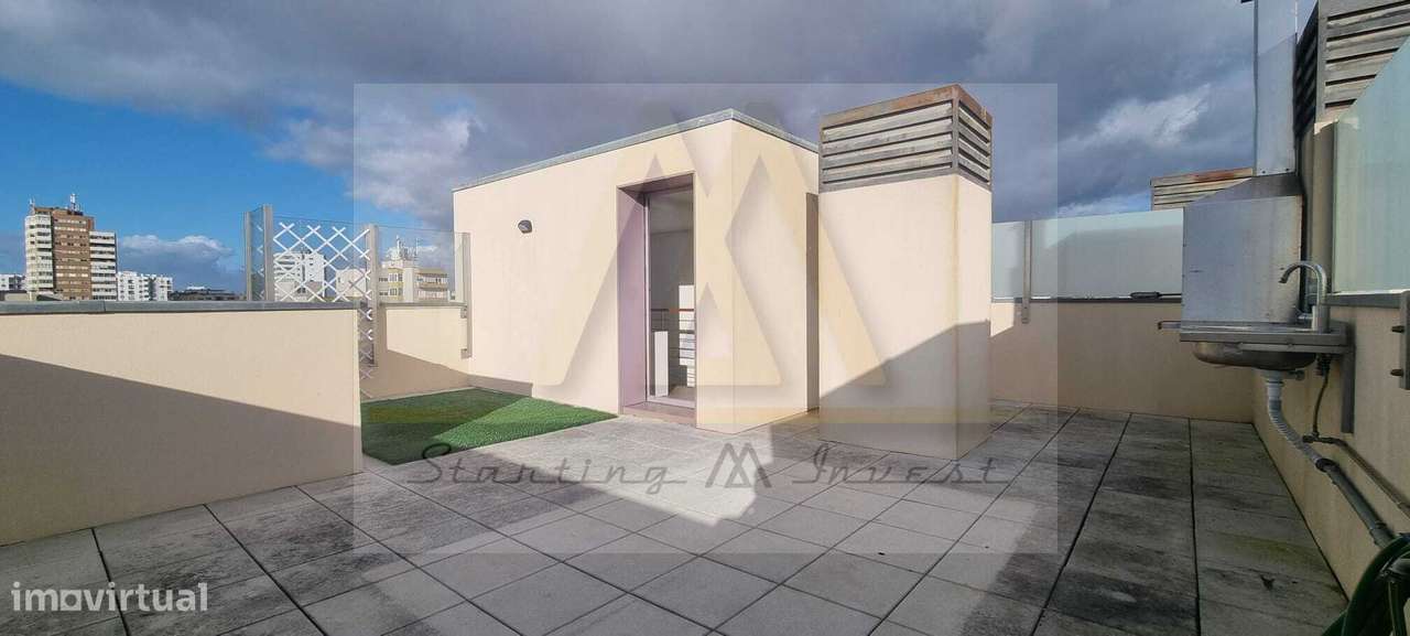 Apartamento T2 Triplex com 2 lugares garagem-29