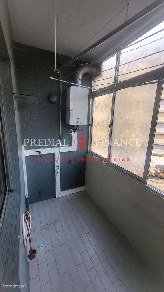 T2+1 Luminoso com Garagem Ampla em Ramalde – Zona em Valorização-2