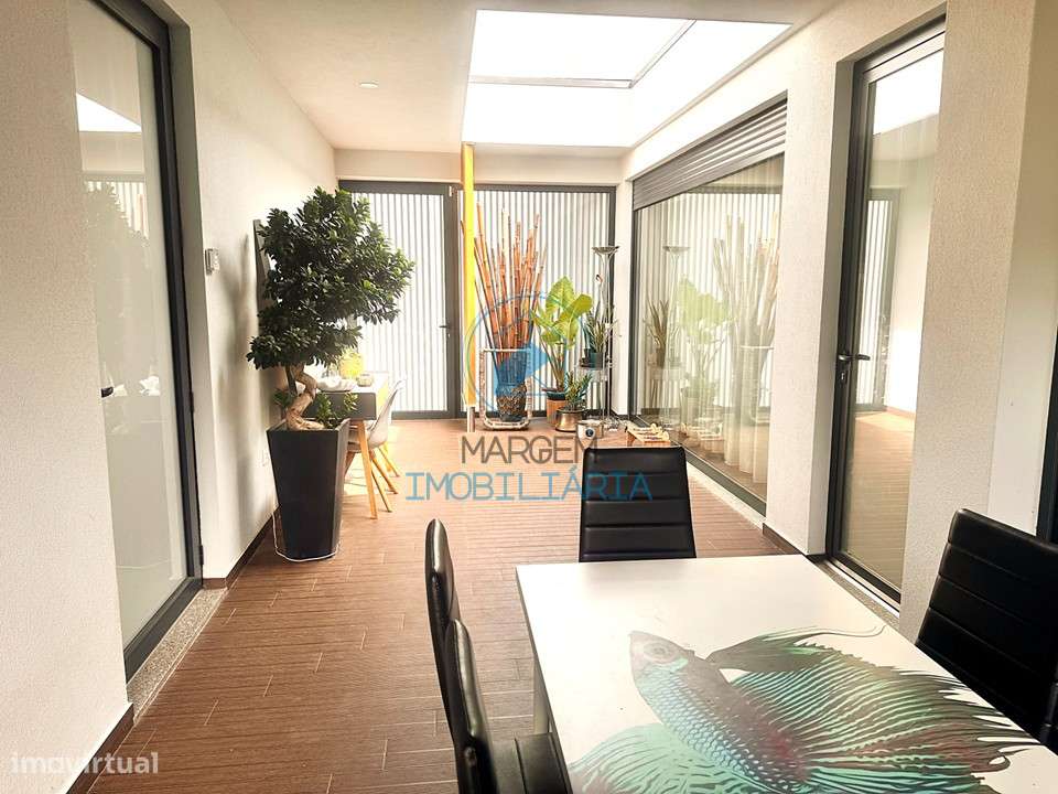 Moradia térrea individual – Painéis; AC; Lareira, Garagem-41