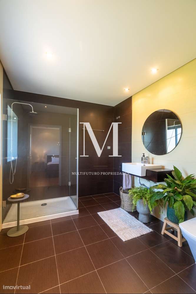 Famalicão | Propriedade T3+1 Térrea | 1.500 m² | Piscina | Jardim | LU-40