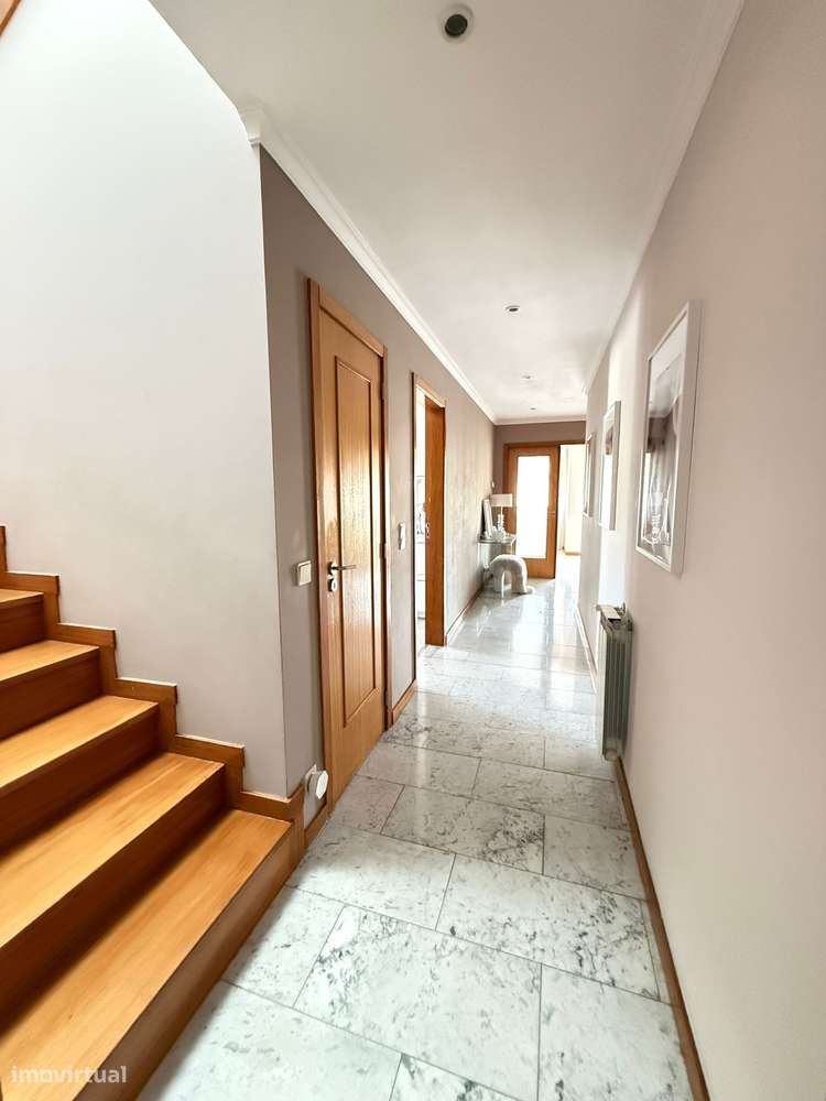 Excepcional Apartamento T4 Dúplex, Nogueira da Maia-7