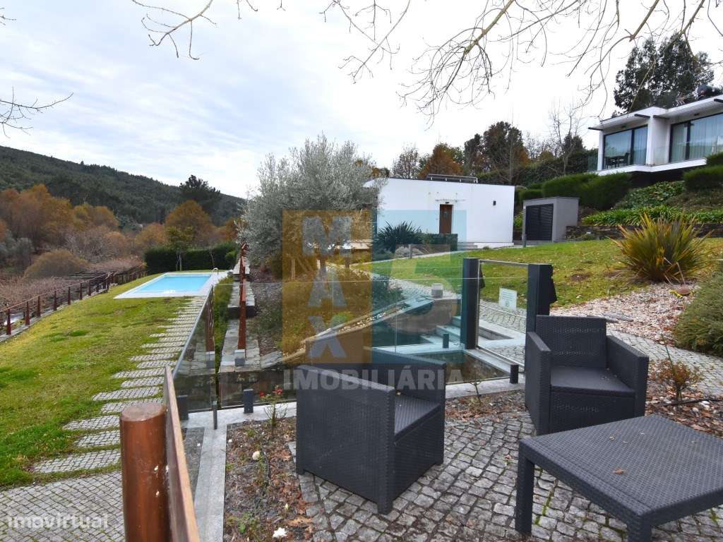 Villa com 4 moradias junto Praia Fluvial de Poço Corga - Castanheir...-7