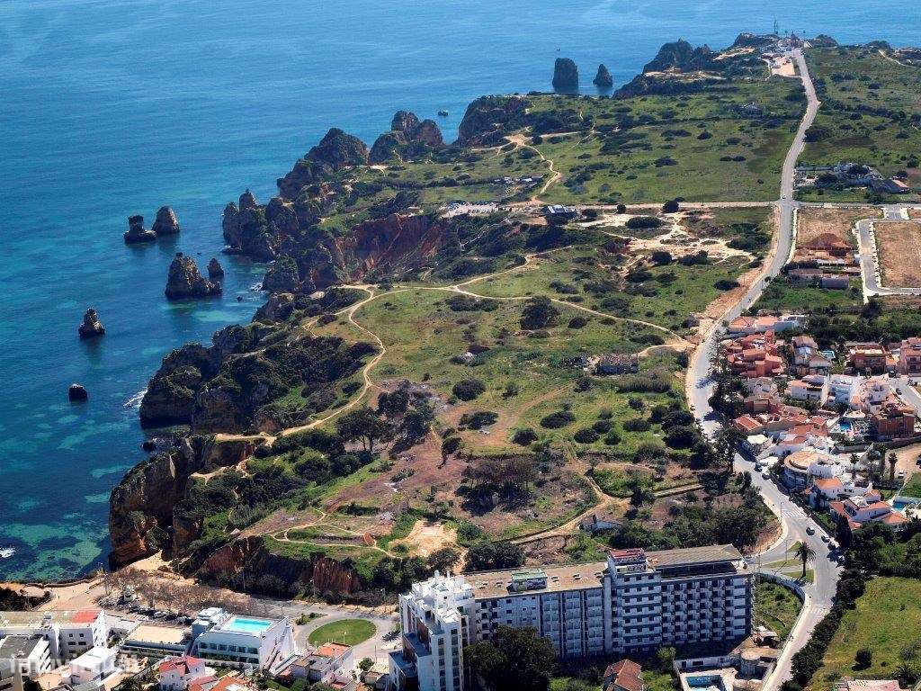 Terreno com Projeto Aprovado para Duas Moradias com Vista Mar , Pon... - Grande imagem: 2/4