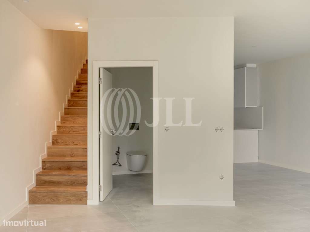 Apartamento T4 duplex jardim privativo nas Antas, Porto-9