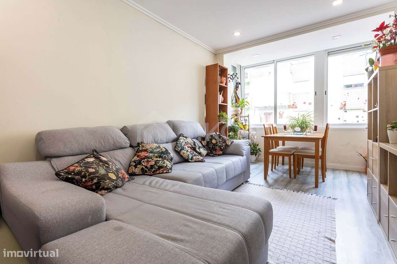 Excelente Apartamento T2 remodelado-7