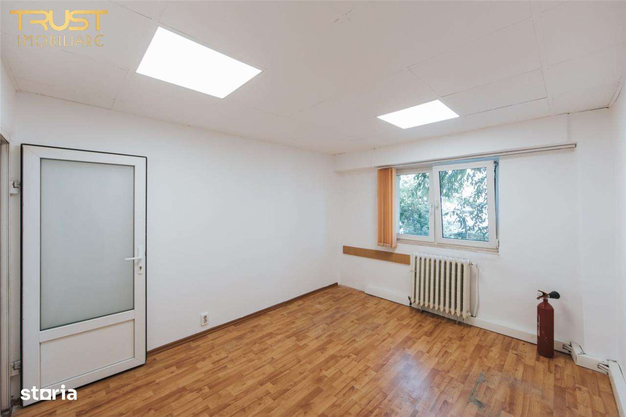 Spatiu birouCabinet |  3 camere | 74 MP  | Parcare - Imagine principală: 4/9