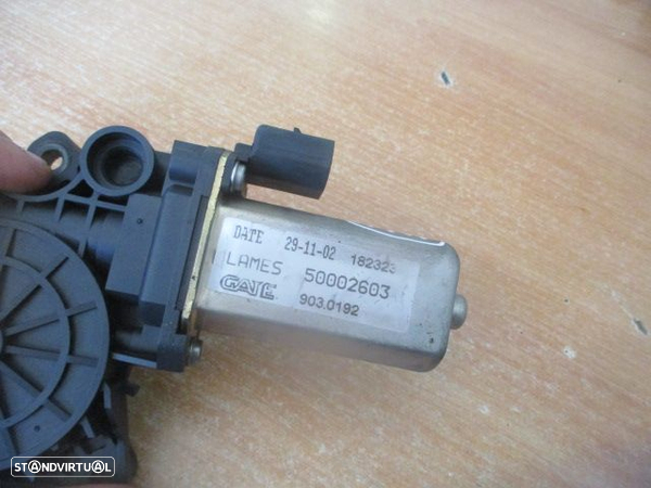 Motor Elevador Vidro 50002603 FIAT STILO SW 2003 FE FIAT STILO SW 2003 1.6 16V 105CV 5P PRETO F ESQ - 2