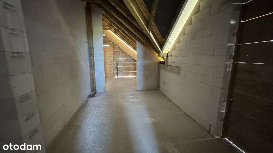 Spokojna okolica duży dom do własnej aranżacji-9