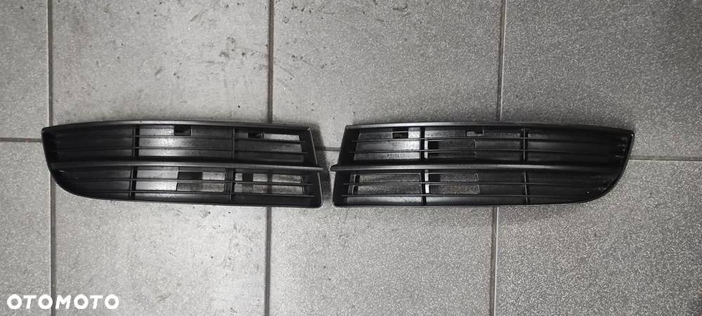 Kratka Atrapa Zderzaka Lewa Prawa Vw Touran 03-07r 1T0853665 1T0853666 - 1