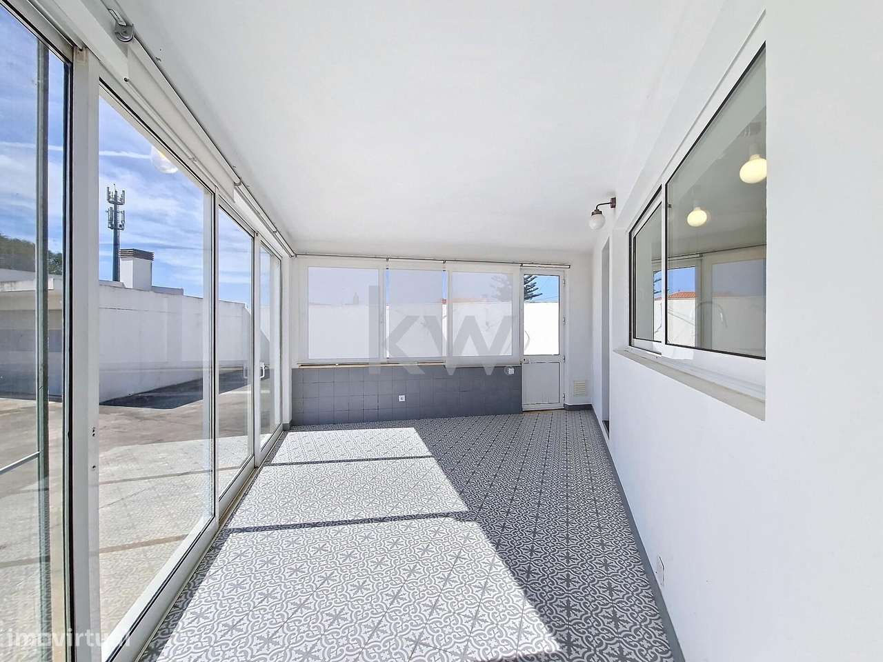 Moradia com 6 quartos, piscina aquecida, anexo e terreno com 2500m2 em-20