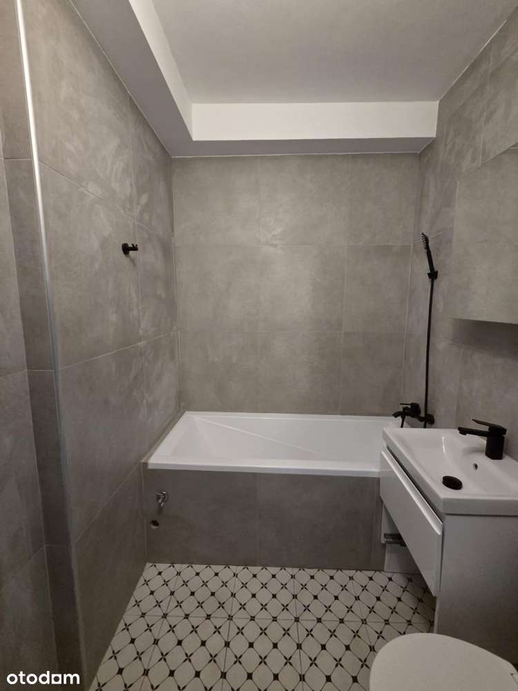 Mieszkanie dwupokojowe z loggią, os. Teklin. Polecam!-5