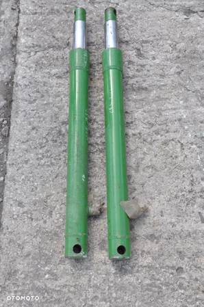 SIŁOWNIK HYDRAULICZNY JOHN DEERE 1550 WTS / 1450 WTS DŁ.72 CM - 1