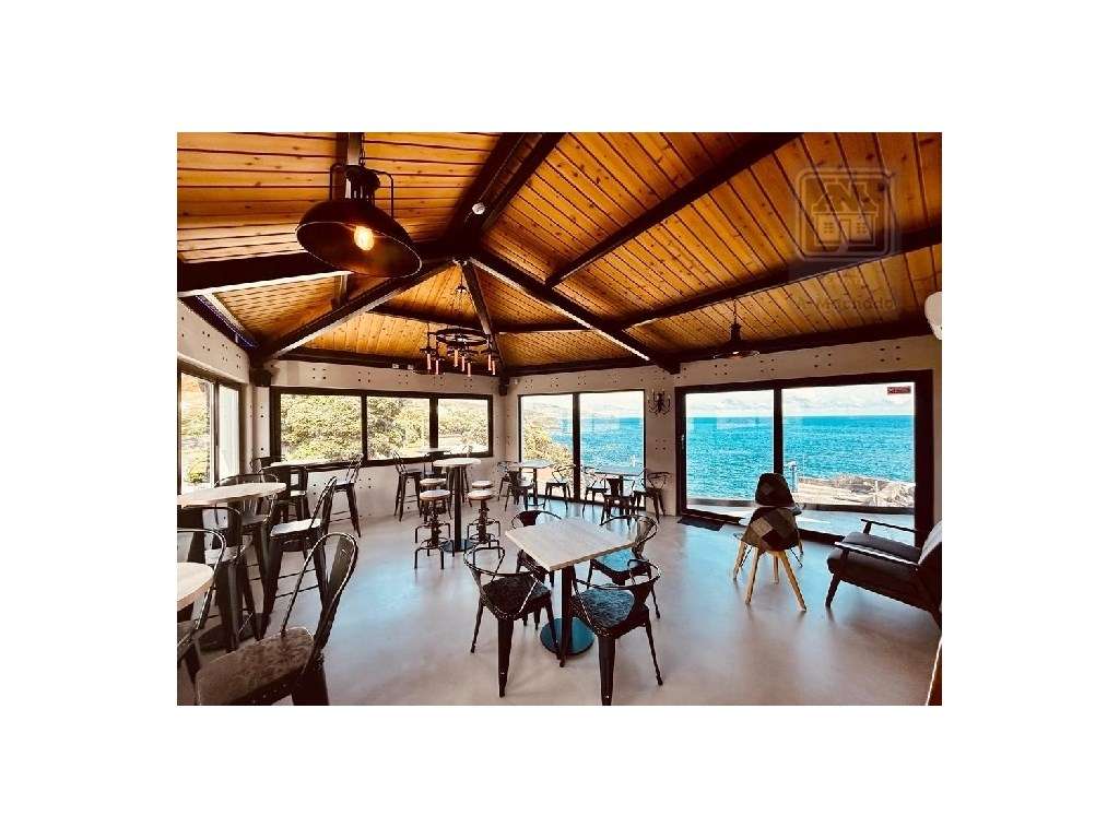 Edifício com BAR RESTAURANTE à beira mar para VENDA - Lajes do Pico... - Grande imagem: 5/18